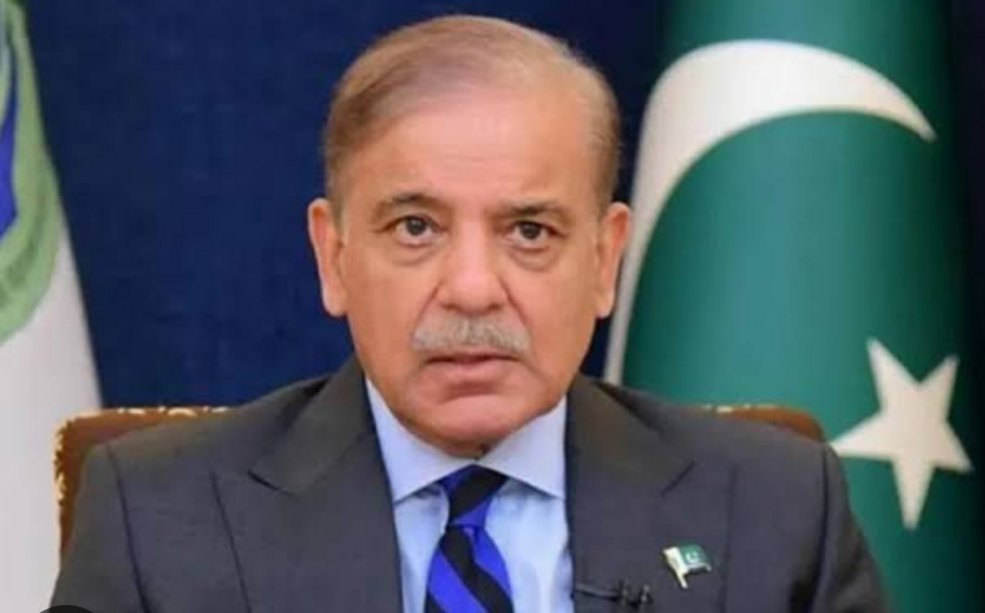 وزیراعظم شہباز شریف کا ملتان میں رحمان بابا ایکسپریس کی بوگیاں پٹڑی سے اترنے کے واقعے کا نوٹس